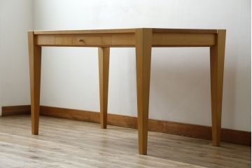 中古　WOOD YOU LIKE COMPANY(ウッドユウライクカンパニー)　FOUR DELTA TAPER DESK(4デルタテーパーデスク)　メープル無垢材　ナチュラルで心地よい木肌のデスク(引き出し付き、机、コンソールデスク、ワークデスク、在宅用、在宅ワーク用)(定価約24万円)(R-082448)