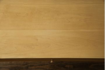 中古　WOOD YOU LIKE COMPANY(ウッドユウライクカンパニー)　FOUR DELTA TAPER DESK(4デルタテーパーデスク)　メープル無垢材　ナチュラルで心地よい木肌のデスク(引き出し付き、机、コンソールデスク、ワークデスク、在宅用、在宅ワーク用)(定価約24万円)(R-082448)