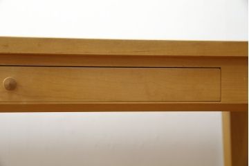 中古　WOOD YOU LIKE COMPANY(ウッドユウライクカンパニー)　FOUR DELTA TAPER DESK(4デルタテーパーデスク)　メープル無垢材　ナチュラルで心地よい木肌のデスク(引き出し付き、机、コンソールデスク、ワークデスク、在宅用、在宅ワーク用)(定価約24万円)(R-082448)