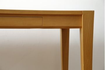 中古　WOOD YOU LIKE COMPANY(ウッドユウライクカンパニー)　FOUR DELTA TAPER DESK(4デルタテーパーデスク)　メープル無垢材　ナチュラルで心地よい木肌のデスク(引き出し付き、机、コンソールデスク、ワークデスク、在宅用、在宅ワーク用)(定価約24万円)(R-082448)
