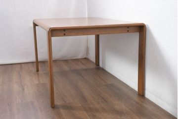 中古　北海道旭川家具 CONDE HOUSE(カンディハウス)　セルジオシリーズ　楢(ナラ)材　シンプルなデザインが取り入れやすいダイニングテーブル(4人掛け、6人掛け、食卓、作業台)(R-082460)