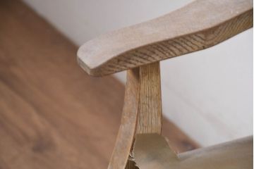和製アンティーク　ナラ材　レトロな佇まいが魅力の3人掛けベンチ(ソファ、長椅子、長イス、3P、2人掛け)(R-082462)
