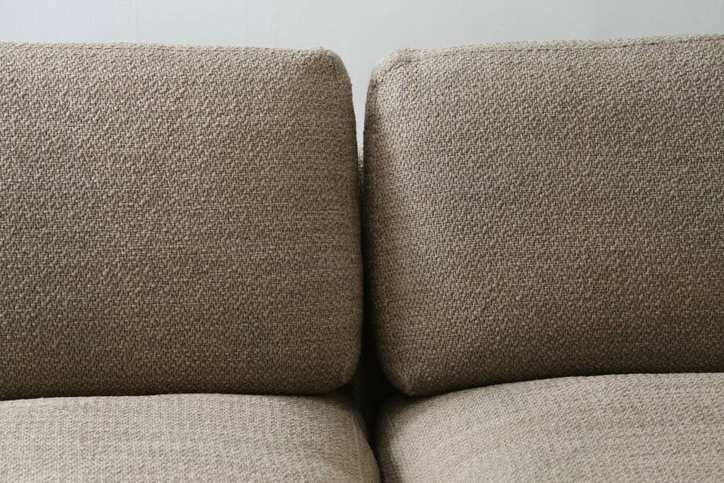 中古　Cassina(カッシーナ)　Philippe Starck(フィリップ・スタルク)デザイン　MISTER(ミスター)　空間を格調高く演出するシステムソファ　定価約250万円　(R-082463)