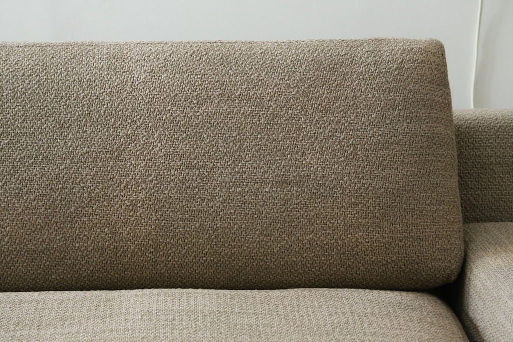 中古　Cassina(カッシーナ)　Philippe Starck(フィリップ・スタルク)デザイン　MISTER(ミスター)　空間を格調高く演出するシステムソファ　定価約250万円　(R-082463)