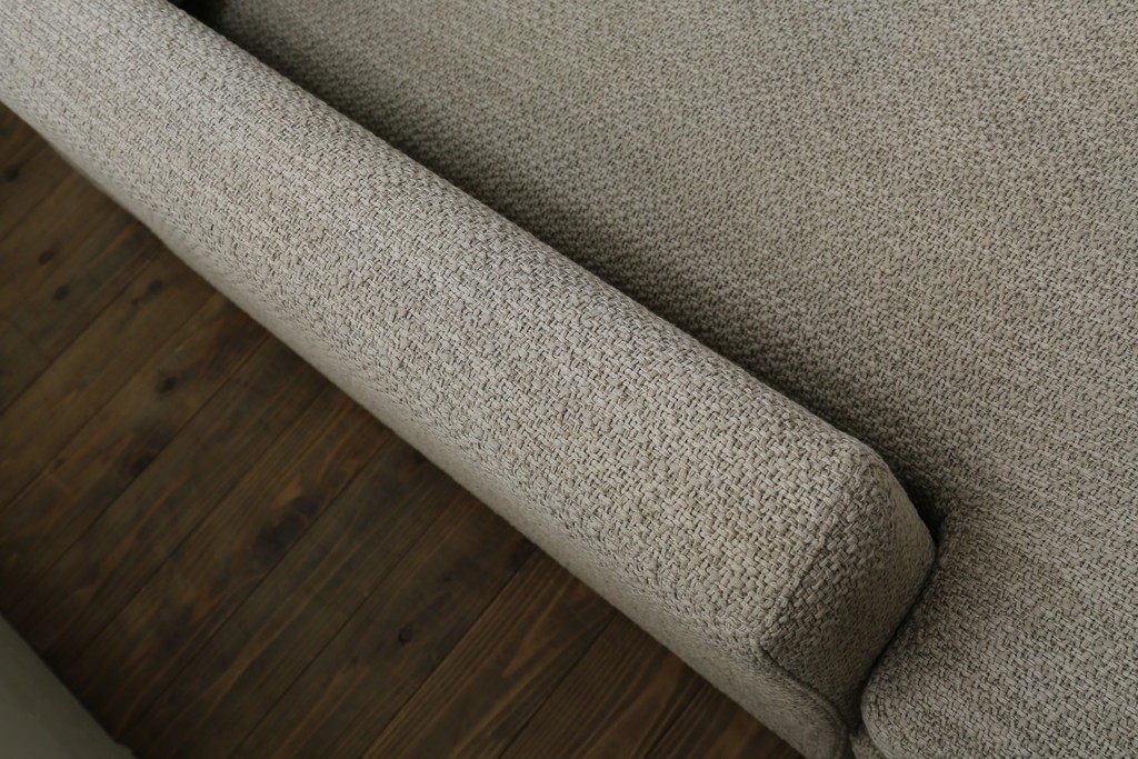 中古　Cassina(カッシーナ)　Philippe Starck(フィリップ・スタルク)デザイン　MISTER(ミスター)　空間を格調高く演出するシステムソファ　定価約250万円　(R-082463)