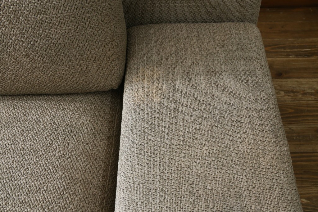 中古　Cassina(カッシーナ)　Philippe Starck(フィリップ・スタルク)デザイン　MISTER(ミスター)　空間を格調高く演出するシステムソファ　定価約250万円　(R-082463)