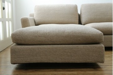 中古　Cassina(カッシーナ)　Philippe Starck(フィリップ・スタルク)デザイン　MISTER(ミスター)　空間を格調高く演出するシステムソファ　定価約250万円　(R-082463)