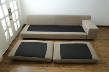 中古　Cassina(カッシーナ)　Philippe Starck(フィリップ・スタルク)デザイン　MISTER(ミスター)　空間を格調高く演出するシステムソファ　定価約250万円　(R-082463)