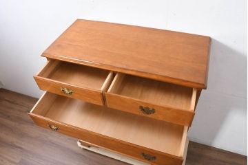 中古　横浜ダニエル(daniel)　アーリーアメリカンシリーズ　A-103　エレガントな意匠が素敵なチェスト(引き出し、洋服タンス、衣装箪笥、収納箪笥、整理タンス)(定価約61万円)(R-082465)