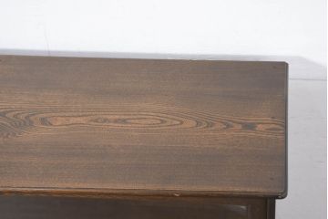 中古　美品　国産職人手作り　高級家具　高島屋デパート取り扱い　欅(ケヤキ)材　落ち着いた佇まいの茶箪笥(サイドボード、サイドキャビネット、茶棚、食器棚、収納棚、戸棚)(定価約35万円)(R-082466)