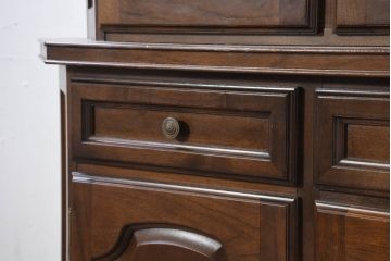 中古　美品　KOSUGA(コスガ)　リージェントハウスシリーズ　上品な佇まいの二段重ねキャビネット(食器棚、キュリオケース、カップボード、飾り棚、戸棚、収納棚)(定価約44万円)(R-082468)