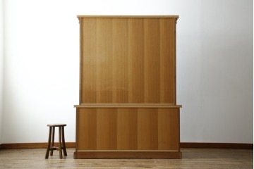 中古　美品　KOSUGA(コスガ)　リージェントハウスシリーズ　上品な佇まいの二段重ねキャビネット(食器棚、キュリオケース、カップボード、飾り棚、戸棚、収納棚)(定価約44万円)(R-082468)