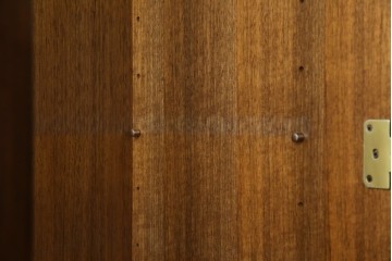 中古　美品　KOSUGA(コスガ)　リージェントハウスシリーズ　上品な佇まいの二段重ねキャビネット(食器棚、キュリオケース、カップボード、飾り棚、戸棚、収納棚)(定価約44万円)(R-082468)