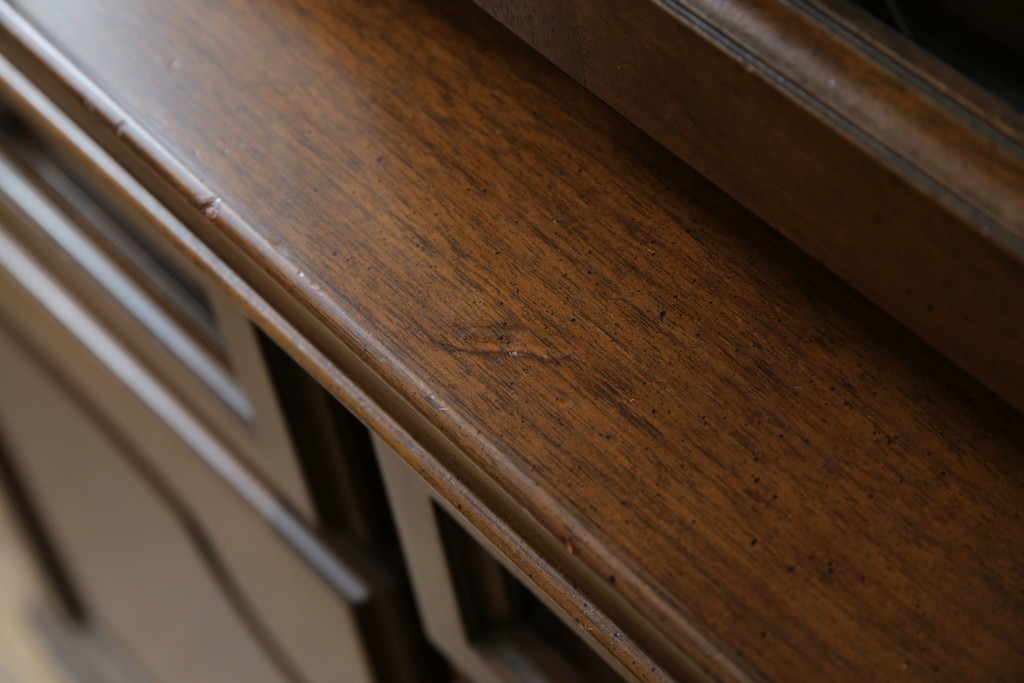 中古　美品　KOSUGA(コスガ)　リージェントハウスシリーズ　上品な佇まいの二段重ねキャビネット(食器棚、キュリオケース、カップボード、飾り棚、戸棚、収納棚)(定価約44万円)(R-082468)