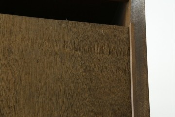 中古　カリモク家具(karimoku)　domani(ドマーニ)　Morganton(モーガントン)　ディスプレイ什器におすすめ!ヒッコリーブラウンのガラスキャビネット　定価約70万円　(R-082471)