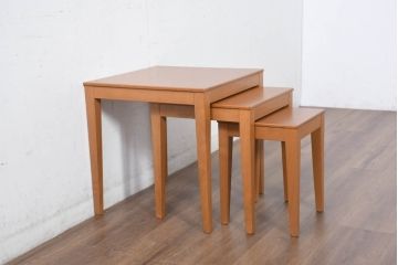 中古　美品　イタリア　希少モデル　calligaris(カリガリス)　シンプルでナチュラルな風合いが魅力のネストテーブル(サイドテーブル、カフェテーブル、コーヒーテーブル)(R-082475)