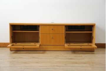 中古　美品　カリモク家具(karimoku)　domani(ドマーニ)　洗練されたデザインが美しいシアターボード(テレビ台、テレビボード、ローボード、キャビネット、収納棚、サイドボード)(定価約45万円)(R-082476)