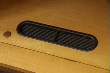 中古　美品　カリモク家具(karimoku)　domani(ドマーニ)　洗練されたデザインが美しいシアターボード(テレビ台、テレビボード、ローボード、キャビネット、収納棚、サイドボード)(定価約45万円)(R-082476)