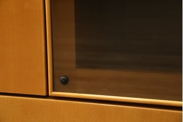中古　美品　カリモク家具(karimoku)　domani(ドマーニ)　洗練されたデザインが美しいシアターボード(テレビ台、テレビボード、ローボード、キャビネット、収納棚、サイドボード)(定価約45万円)(R-082476)