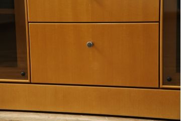 中古　美品　カリモク家具(karimoku)　domani(ドマーニ)　洗練されたデザインが美しいシアターボード(テレビ台、テレビボード、ローボード、キャビネット、収納棚、サイドボード)(定価約45万円)(R-082476)