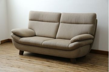中古　カリモク家具(karimoku)　UT83モデル　落ち着いた空間づくりにおすすめの2Pソファ(2人掛けソファ、二人掛けソファ)(定価約26万円)(R-082477)