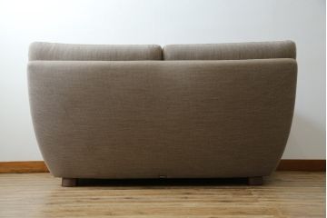 中古　カリモク家具(karimoku)　UT83モデル　落ち着いた空間づくりにおすすめの2Pソファ(2人掛けソファ、二人掛けソファ)(定価約26万円)(R-082477)