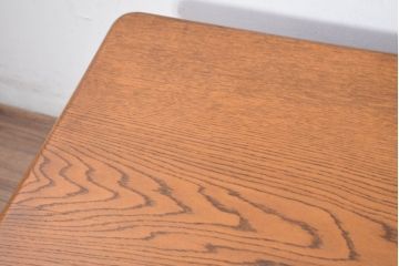 中古　高級品!!　国産　職人手作り家具　総楢(ナラ)材　天板一枚板　重厚な佇まいが魅力のローテーブル(座卓、センターテーブル、リビングテーブル)(定価約28万円)(R-082478)