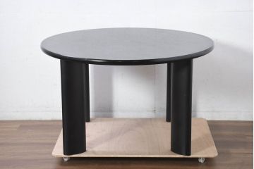 中古　希少な廃番品!!　arflex(アルフレックス)　STATION 2(ステーション 2)　モダンデザインが魅力のダイニングテーブル(ラウンドテーブル、センターテーブル、リビングテーブル、丸テーブル)(定価約26万円)(R-082479)