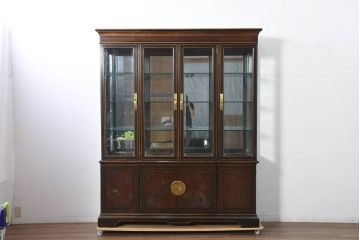中古　美品　DREXEL HERITAGE(ドレクセルヘリテイジ)　シノワズリ様式　上品な佇まいが美しいチャイナキャビネット(食器棚、キュリオケース、ガラスケース、ショーケース、戸棚、飾り棚)(定価約340万円)(R-082480)