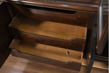 中古　美品　DREXEL HERITAGE(ドレクセルヘリテイジ)　シノワズリ様式　上品な佇まいが美しいチャイナキャビネット(食器棚、キュリオケース、ガラスケース、ショーケース、戸棚、飾り棚)(定価約340万円)(R-082480)