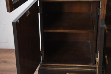 中古　美品　DREXEL HERITAGE(ドレクセルヘリテイジ)　シノワズリ様式　上品な佇まいが美しいチャイナキャビネット(食器棚、キュリオケース、ガラスケース、ショーケース、戸棚、飾り棚)(定価約340万円)(R-082480)