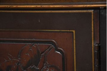 中古　美品　DREXEL HERITAGE(ドレクセルヘリテイジ)　シノワズリ様式　上品な佇まいが美しいチャイナキャビネット(食器棚、キュリオケース、ガラスケース、ショーケース、戸棚、飾り棚)(定価約340万円)(R-082480)