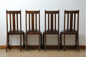 イギリスビンテージ　オーク材　アンティーク調　クラシカルな雰囲気を醸し出すダイニングチェア4脚セット(Dチェア、アームレスチェア、椅子、イス、英国、ヴィンテージ、バラ売り可能)(R-082483)