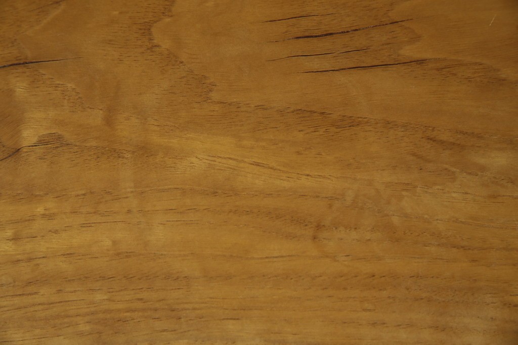 中古　希少!!　沖縄　流線木工　工房 島変木(とうへんぼく)　屋宜政廣(やぎまさひろ)作　赤木材使用　温かみ感じる丸みを帯びた小供用ベンチ　定価約7万円　(R-082485)