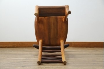 中古　工房 島変木(とうへんぼく)　温かみ感じる丸みを帯びたかわいらしいデザインのカウンターチェア(カウンターツール、ハイスツール、板座チェア、イス、椅子)(定価約30万円)(R-082486)