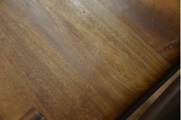 中古　工房 島変木(とうへんぼく)　温かみ感じる丸みを帯びたかわいらしいデザインのカウンターチェア(カウンターツール、ハイスツール、板座チェア、イス、椅子)(定価約30万円)(R-082486)