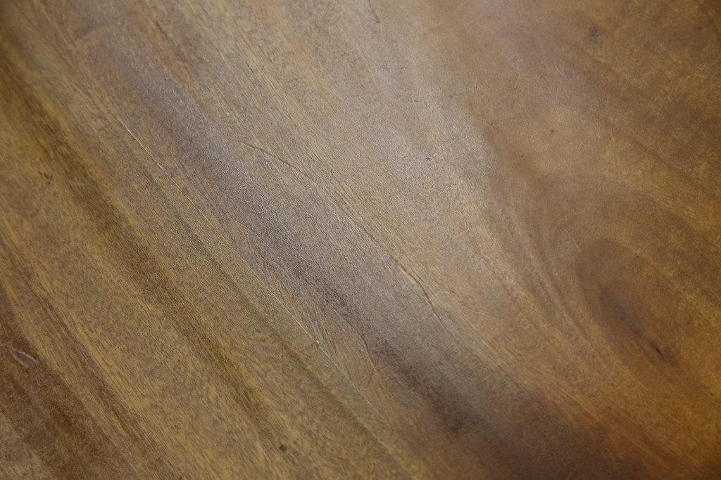 中古　工房 島変木(とうへんぼく)　温かみ感じる丸みを帯びたかわいらしいデザインのカウンターチェア(カウンターツール、ハイスツール、板座チェア、イス、椅子)(定価約30万円)(R-082486)