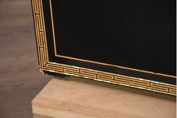 中古　超美品!!　もはや美術品!!　最高級　統一工芸研究院 吉正本　美しい螺鈿(ラデン)細工が目を引く存在感抜群の縦型チェスト(サイドチェスト、引き出し)(定価推定約150万円以上)(R-082490)
