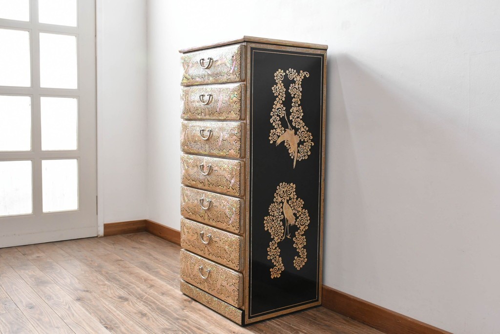 中古　美品　もはや美術品!!　最高級　統一工芸研究院 吉正本　美しい螺鈿(ラデン)細工が目を引く存在感抜群の縦型チェスト　定価推定約150万円以上　(R-082490)