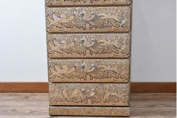 中古　美品　もはや美術品!!　最高級　統一工芸研究院 吉正本　美しい螺鈿(ラデン)細工が目を引く存在感抜群の縦型チェスト　定価推定約150万円以上　(R-082490)