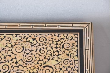 中古　美品　もはや美術品!!　最高級　統一工芸研究院 吉正本　美しい螺鈿(ラデン)細工が目を引く存在感抜群の縦型チェスト　定価推定約150万円以上　(R-082490)