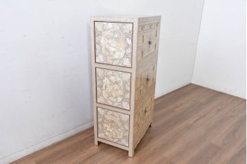 中古　超美品!!　もはや美術品!!　最高級　螺鈿(ラデン)細工　統一工芸研究院 吉正本　煌びやかな意匠が目を引くキャビネット(バンダチ、バンダジ、収納棚、李朝家具)(R-082491)