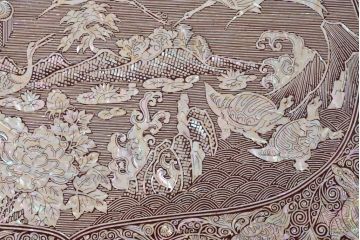 中古　超美品!!　もはや美術品!!　最高級　螺鈿(ラデン)細工　統一工芸研究院 吉正本　煌びやかな意匠が目を引くキャビネット(バンダチ、バンダジ、収納棚、李朝家具)(R-082491)