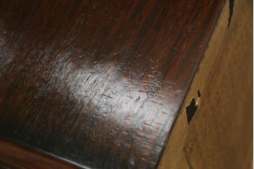 中古　アジア民芸家具　アジアンな雰囲気を高める小振りなサイドキャビネット(李朝箪笥、李朝タンス、小物収納、収納棚、戸棚、飾り棚)(R-082492)