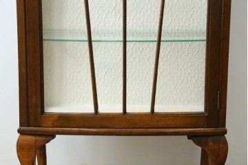 イギリスアンティーク　小振りなサイズが使いやすい猫脚キャビネット(ガラスケース、コレクションケース、ショーケース、飾り棚、陳列棚、収納棚、戸棚、英国、店舗什器)(R-082494)
