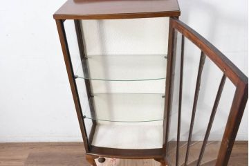 イギリスアンティーク　小振りなサイズが使いやすい猫脚キャビネット(ガラスケース、コレクションケース、ショーケース、飾り棚、陳列棚、収納棚、戸棚、英国、店舗什器)(R-082494)