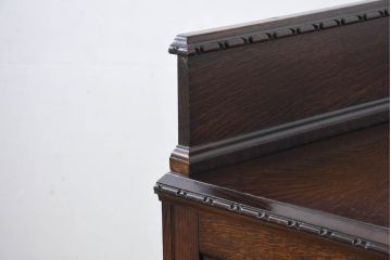 イギリスアンティーク　超美品!!　格式高いソリッド　上品なジャコビアン様式が際立つオーク材製サイドボード(サイドキャビネット、収納棚、戸棚、英国)(R-082498)