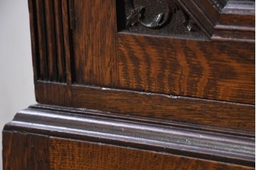 イギリスアンティーク　超美品!!　格式高いソリッド　上品なジャコビアン様式が際立つオーク材製サイドボード(サイドキャビネット、収納棚、戸棚、英国)(R-082498)
