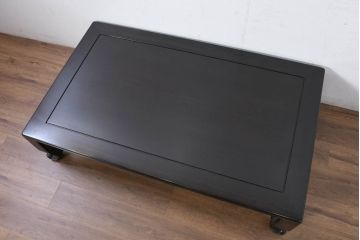 中古　超美品　展示品　縞黒檀(シマコクタン)材　洗練された佇まいが魅力的な座卓(ローテーブル、センターテーブル、リビングテーブル)(定価約70万円)(R-082499)