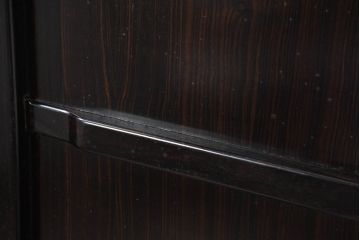 中古　超美品　展示品　縞黒檀(シマコクタン)材　洗練された佇まいが魅力的な座卓(ローテーブル、センターテーブル、リビングテーブル)(定価約70万円)(R-082499)